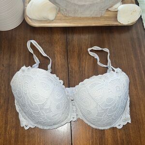 Gilly Hicks 32DD Push Up Lace Detailing Bra